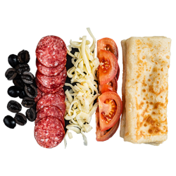 Блин с салями, сыром, томатами и маслинами